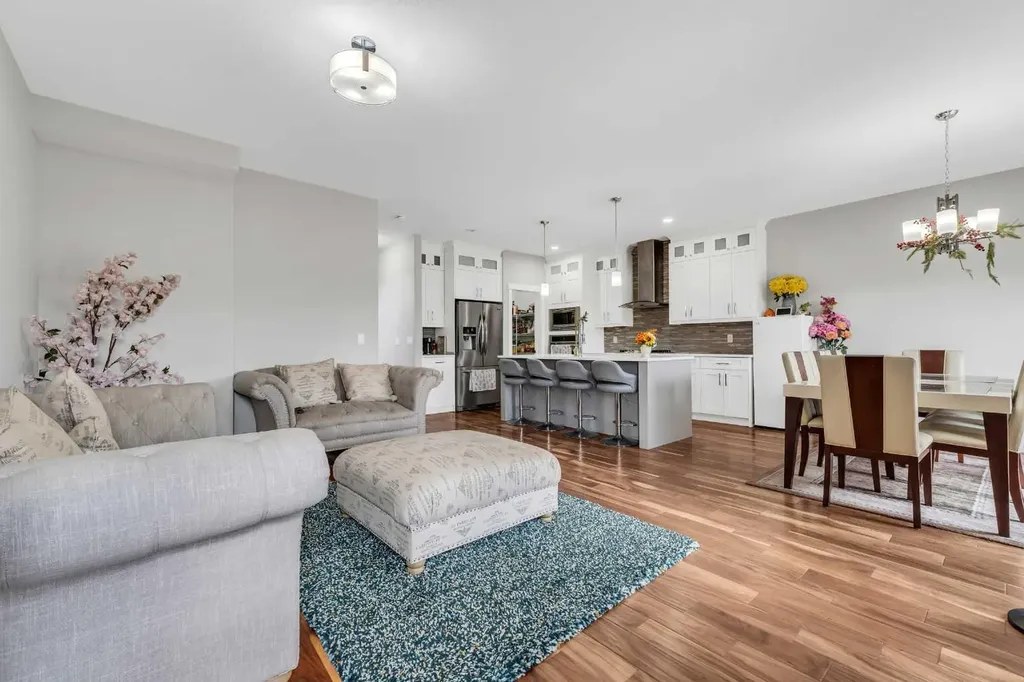 236 Nolanhurst Crescent NW Calgary AB T3R 0Z4