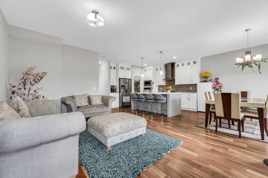 236 Nolanhurst Crescent NW Calgary AB T3R 0Z4