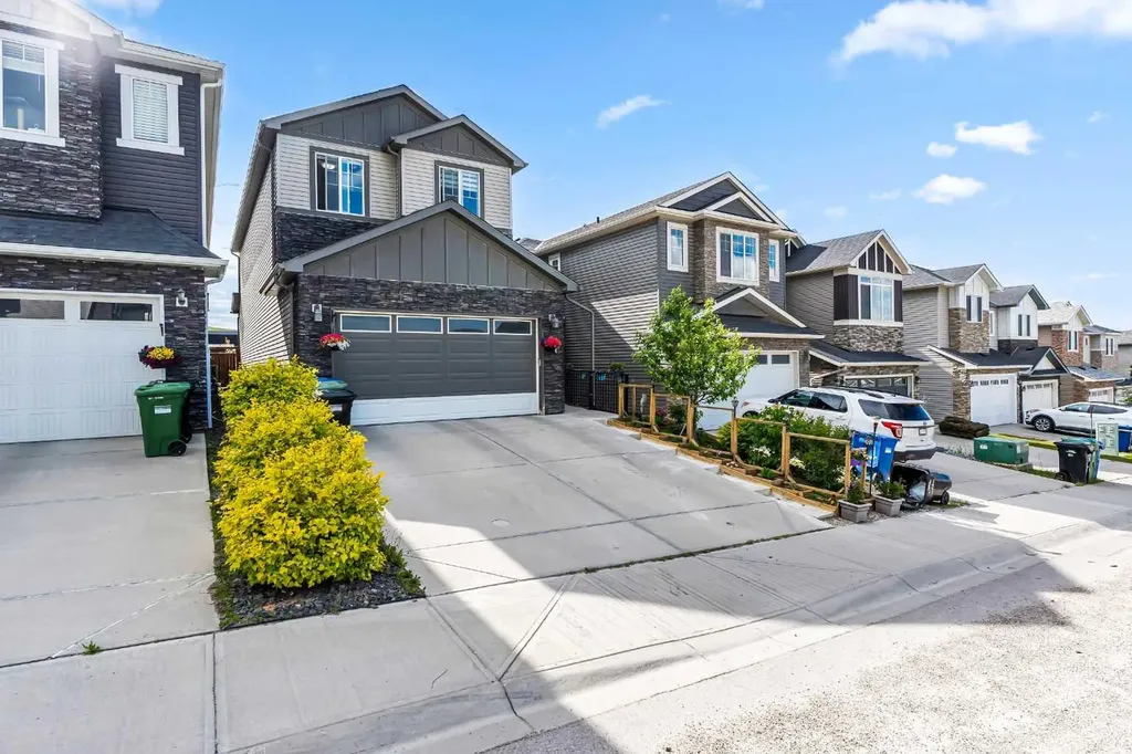 236 Nolanhurst Crescent NW Calgary AB T3R 0Z4
