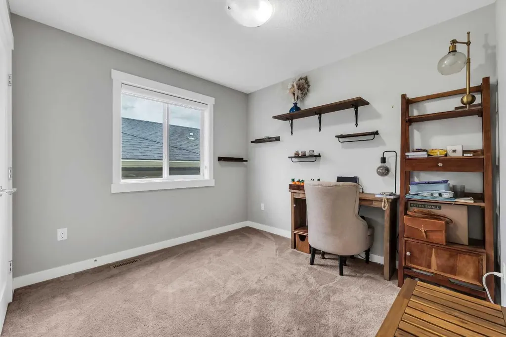 236 Nolanhurst Crescent NW Calgary AB T3R 0Z4