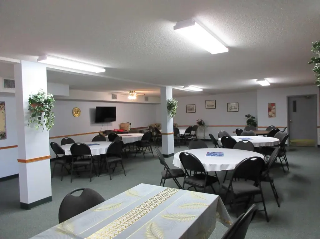 3090 15 Avenue SE Medicine Hat AB T1B 3Z3