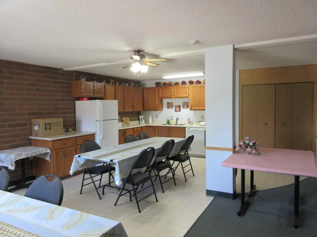 3090 15 Avenue SE Medicine Hat AB T1B 3Z3