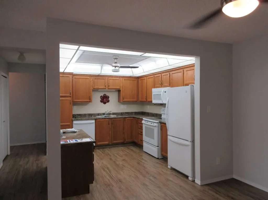 3090 15 Avenue SE Medicine Hat AB T1B 3Z3