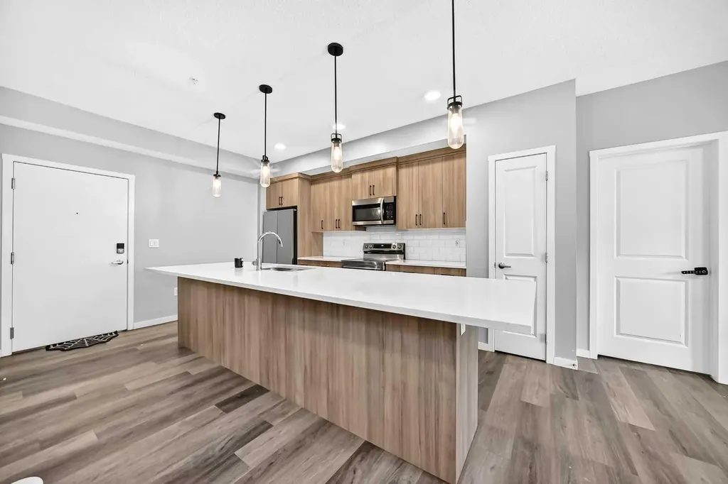 33 Carringham Gate NW Calgary AB T3P 2H6