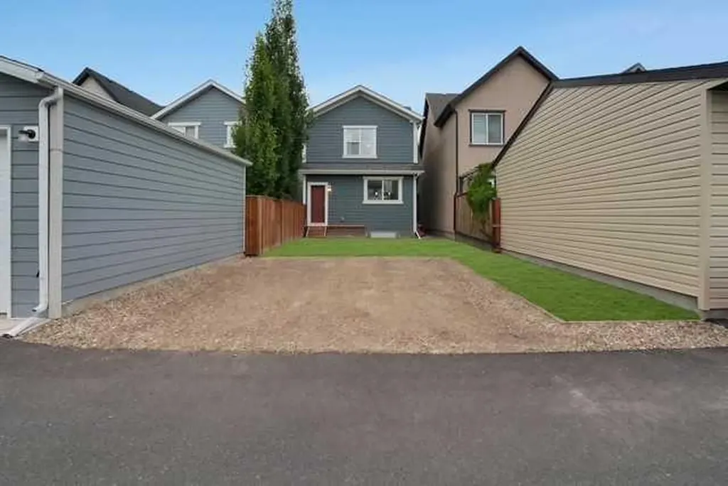 111 Masters Link SE Calgary AB T3M 2N2