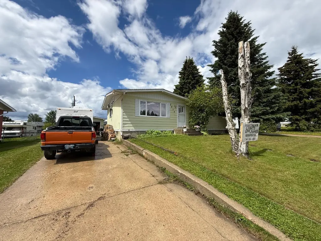 5428 Moosehorn Avenue Swan Hills AB T0G 2C0
