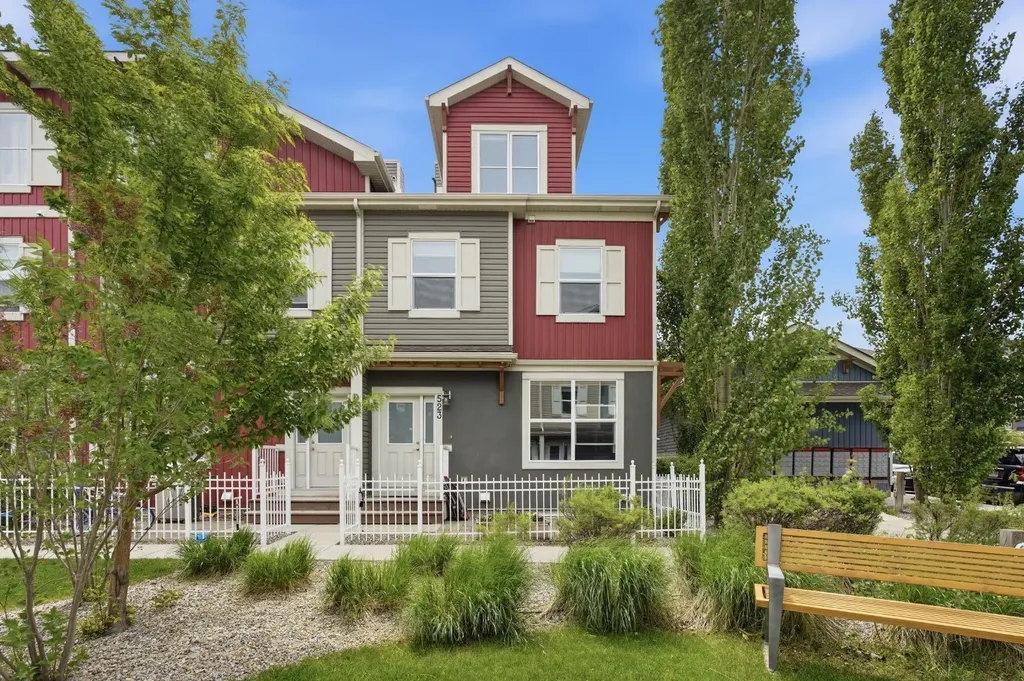 10 Auburn Bay Avenue SE Calgary AB T3M 0P7