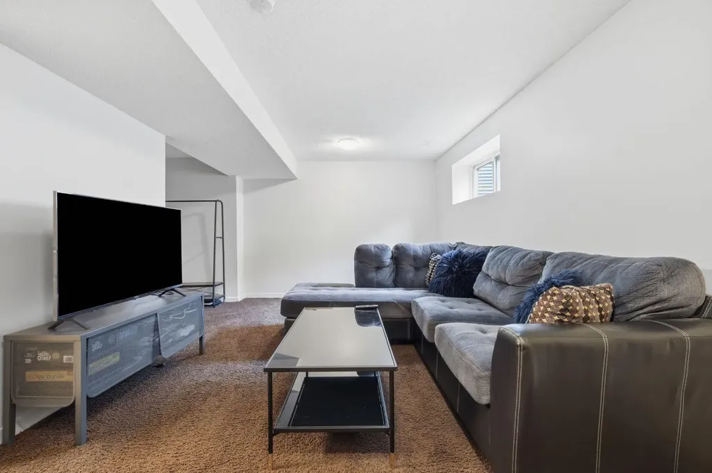 10 Auburn Bay Avenue SE Calgary AB T3M 0P7
