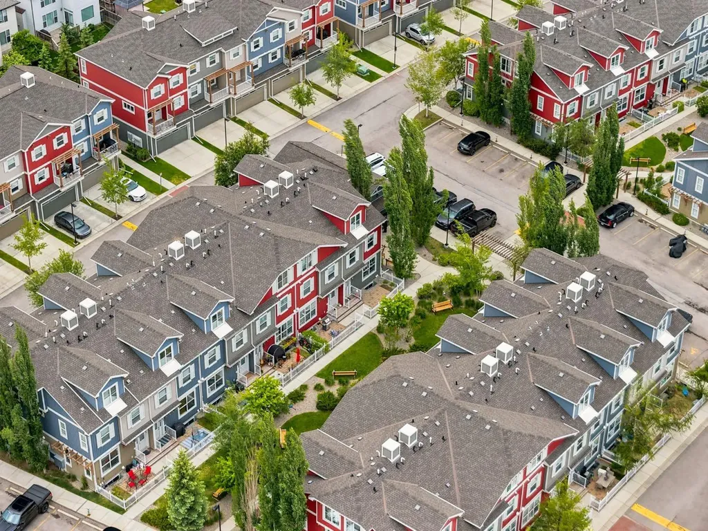 10 Auburn Bay Avenue SE Calgary AB T3M 0P7