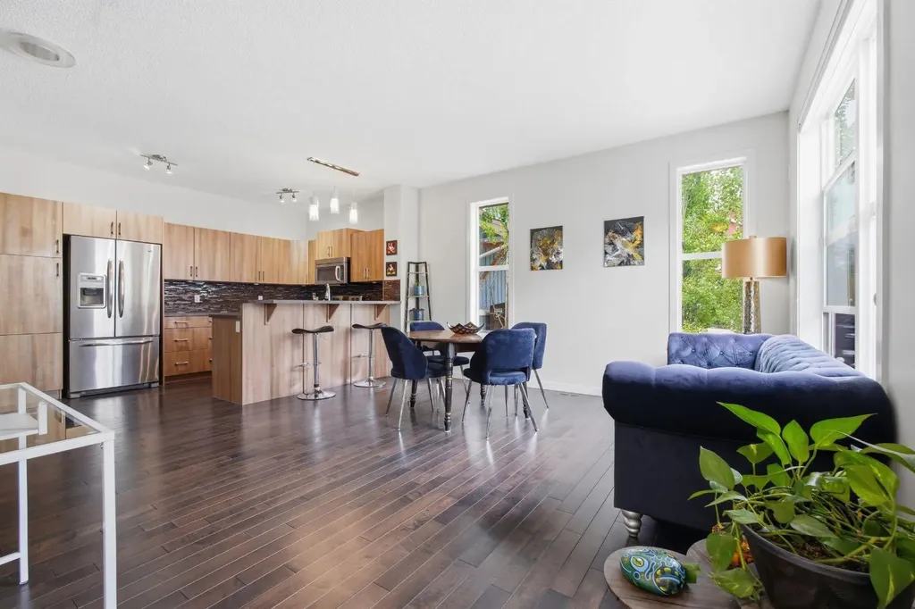 10 Auburn Bay Avenue SE Calgary AB T3M 0P7