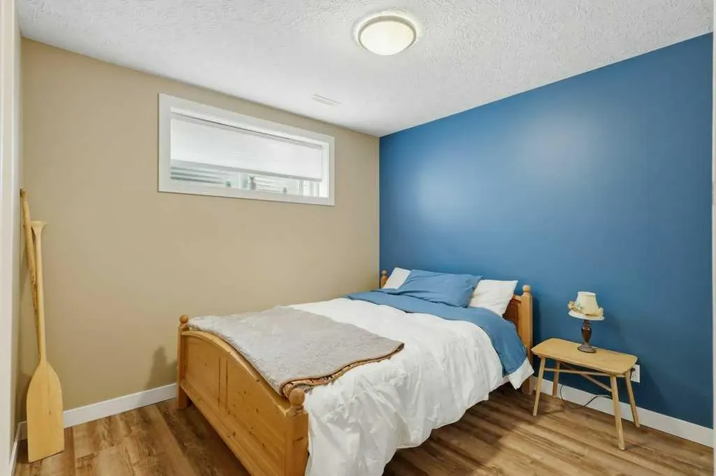 23 Lakeland Road Sylvan Lake AB T4S 0A3