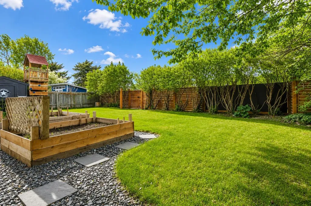 31 Macfarlane Avenue Red Deer AB T4N 5S9