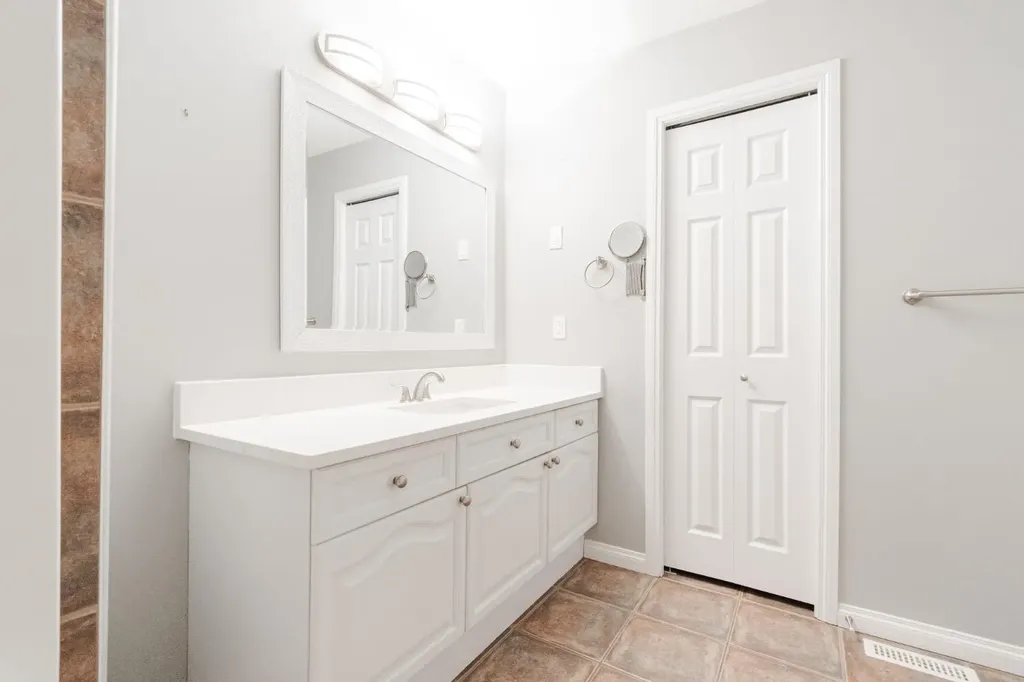124 Fox Crescent Fort Mcmurray AB T9K 0C2