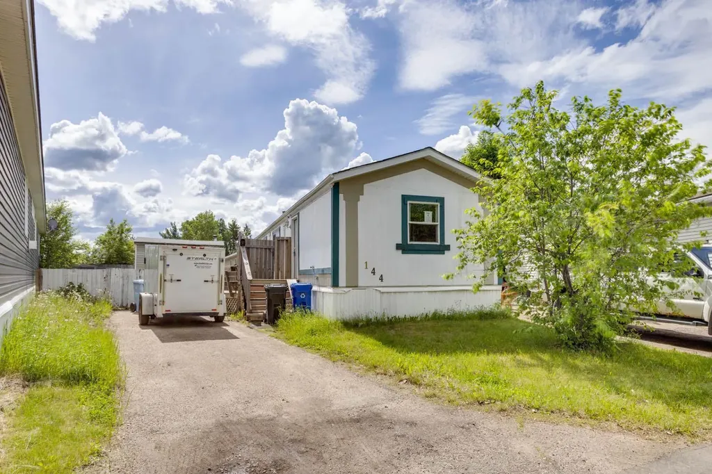 144 Grecian Place Fort Mcmurray AB T9H 2N1