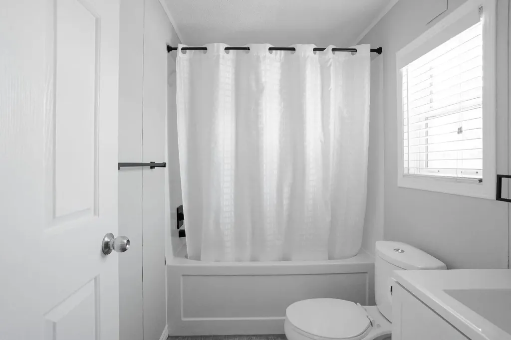 212 Greenwich Lane Fort Mcmurray AB T9H 3Z3