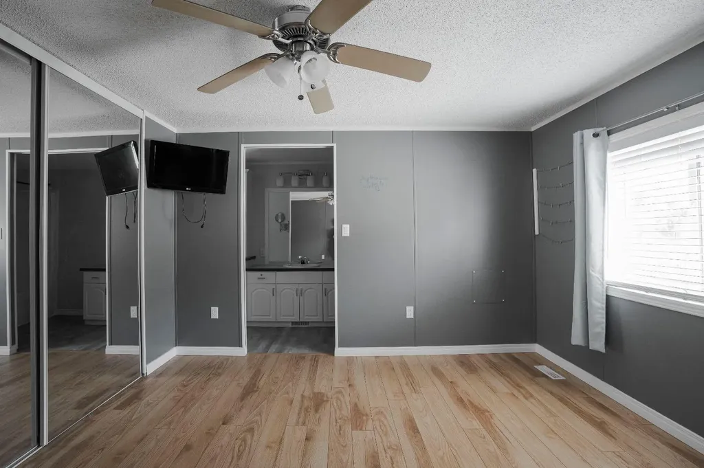 212 Greenwich Lane Fort Mcmurray AB T9H 3Z3