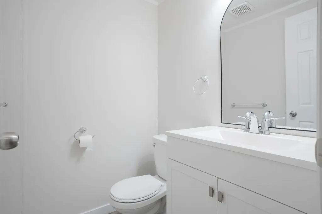 212 Greenwich Lane Fort Mcmurray AB T9H 3Z3