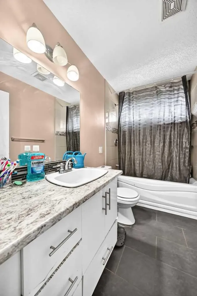 311 72 Avenue NE Calgary AB T2K 0P1