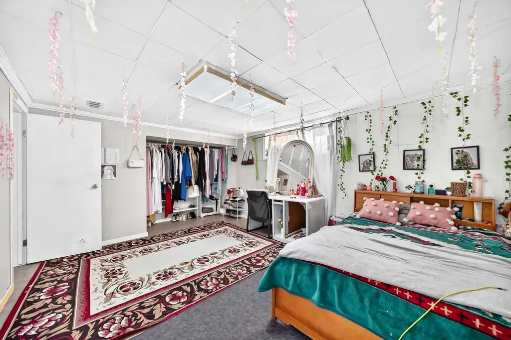 311 72 Avenue NE Calgary AB T2K 0P1