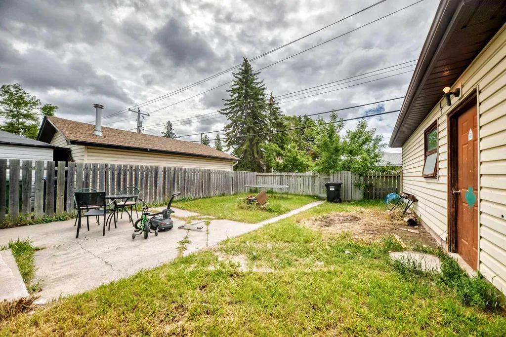 311 72 Avenue NE Calgary AB T2K 0P1