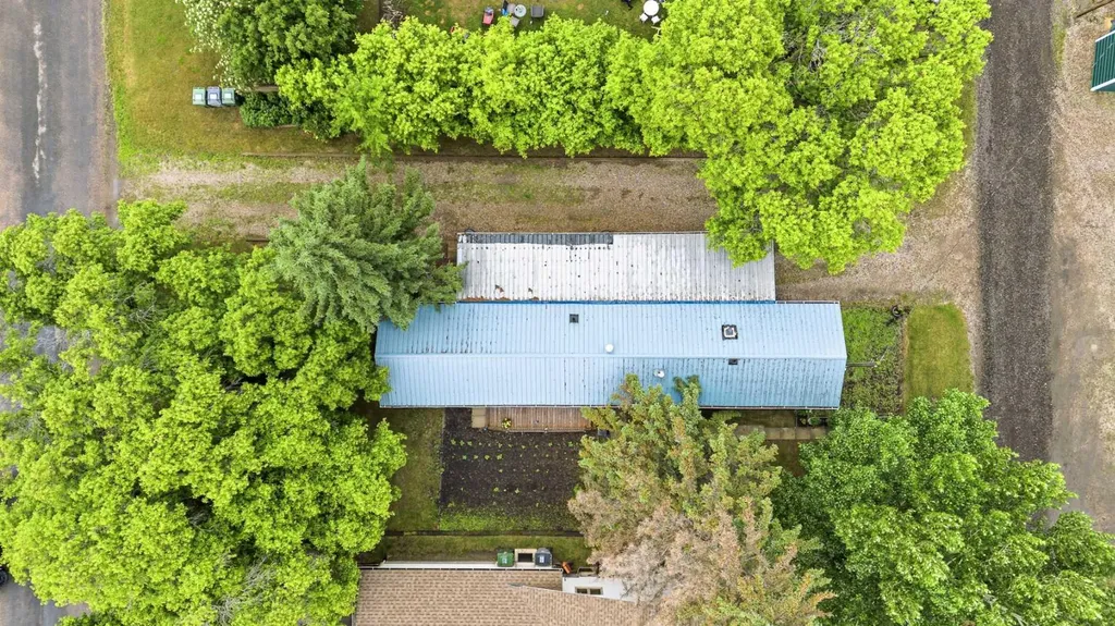115 1 Street W Lashburn SK S0M1H0