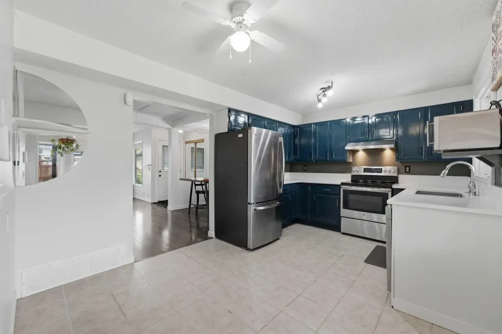 17 Abberfield Crescent NE Calgary AB T2A 6P4