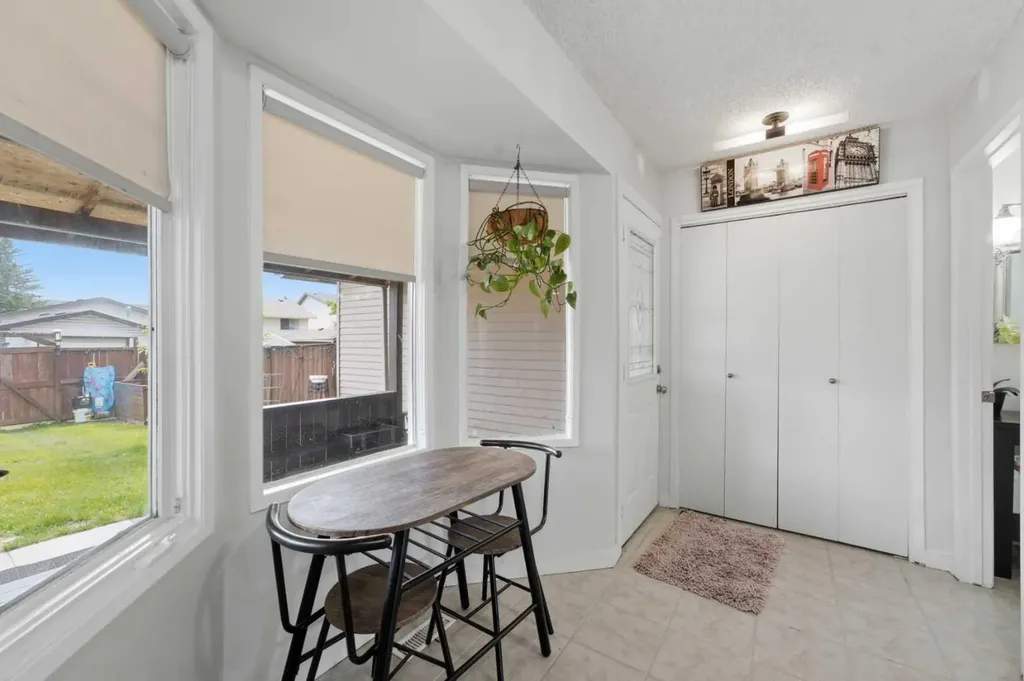 17 Abberfield Crescent NE Calgary AB T2A 6P4