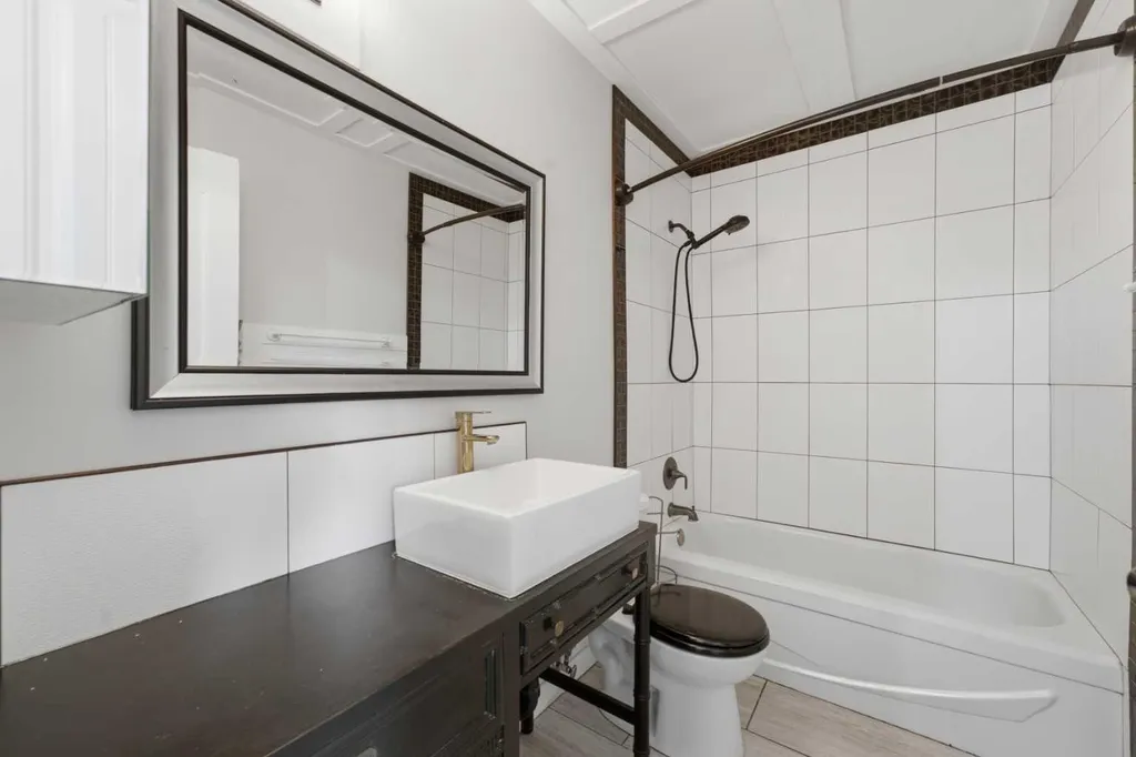 17 Abberfield Crescent NE Calgary AB T2A 6P4