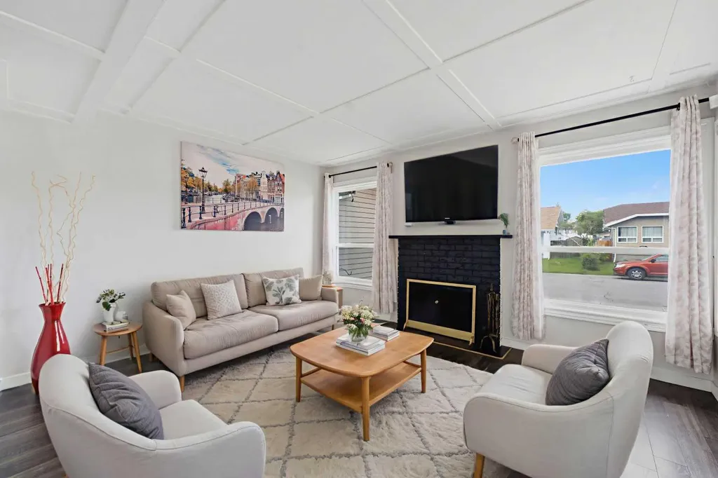 17 Abberfield Crescent NE Calgary AB T2A 6P4