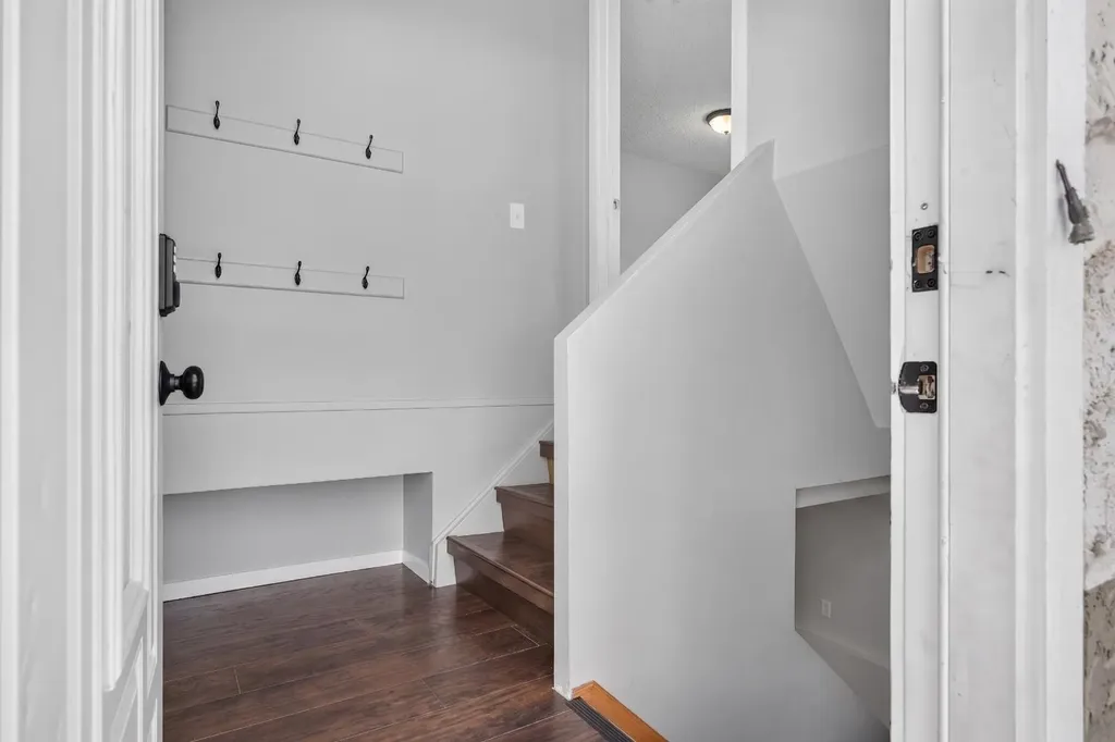 35 Penworth Place SE Calgary AB T2A4G4