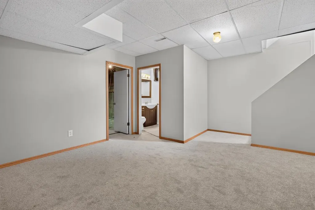 35 Penworth Place SE Calgary AB T2A4G4