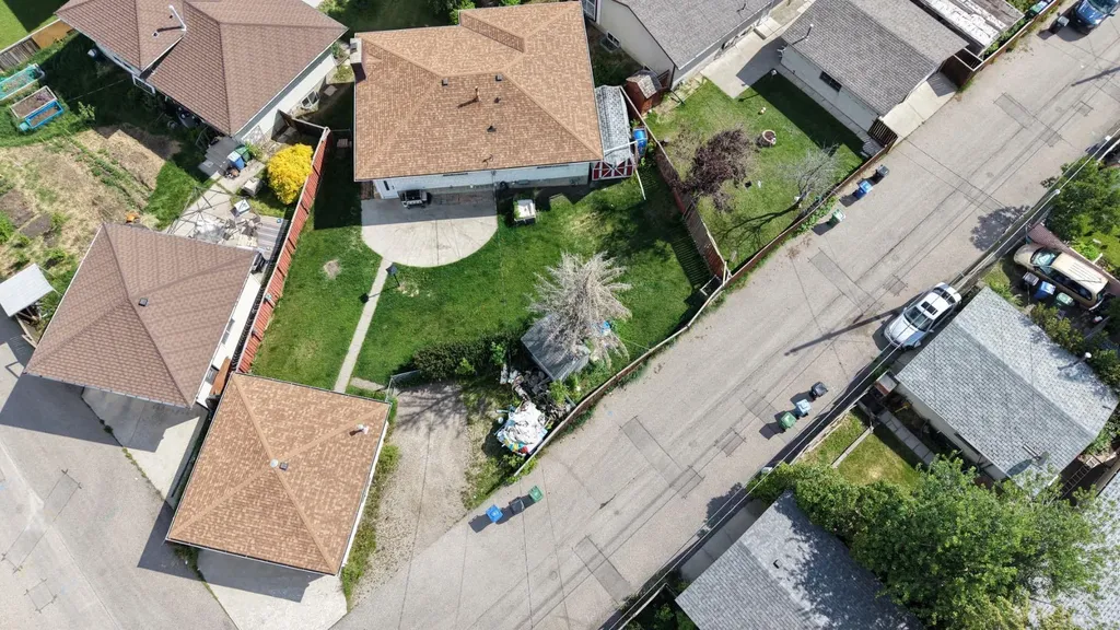 35 Penworth Place SE Calgary AB T2A4G4