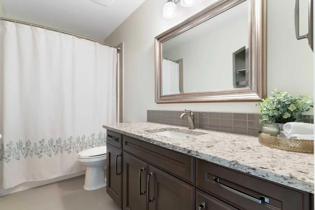 203 Cooperstown Lane SW Airdrie AB T4B 2L2