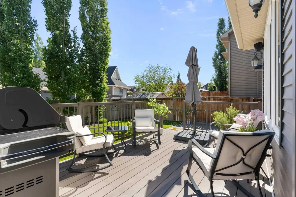 203 Cooperstown Lane SW Airdrie AB T4B 2L2