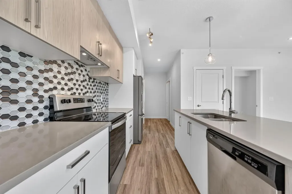 238 Sage Valley Common NW Calgary AB T3R 1X8