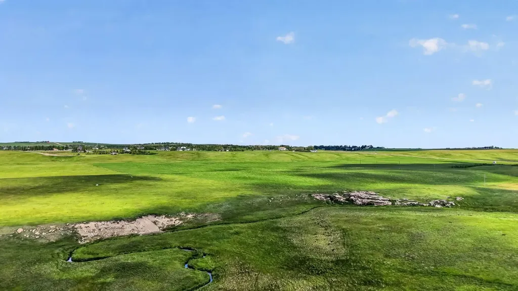 238 Sage Valley Common NW Calgary AB T3R 1X8
