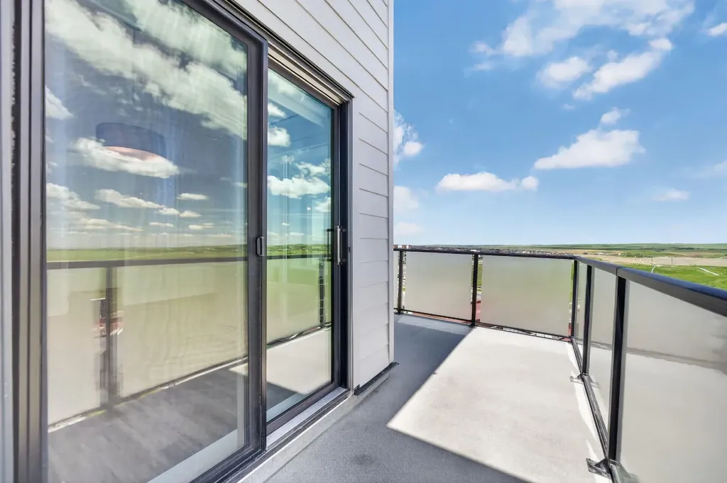 238 Sage Valley Common NW Calgary AB T3R 1X8