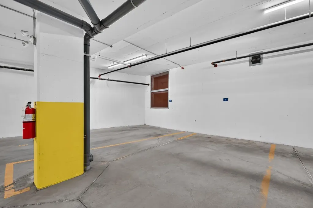 238 Sage Valley Common NW Calgary AB T3R 1X8