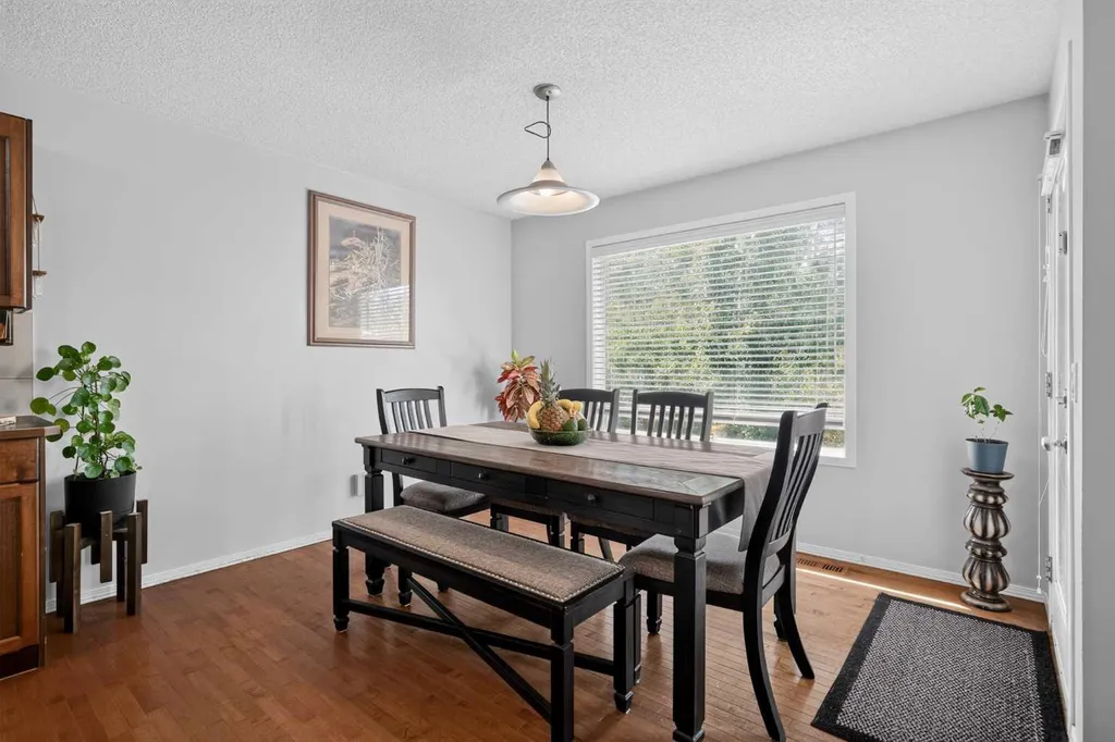 288 Evansbrooke Way NW Calgary AB T3P 1H2