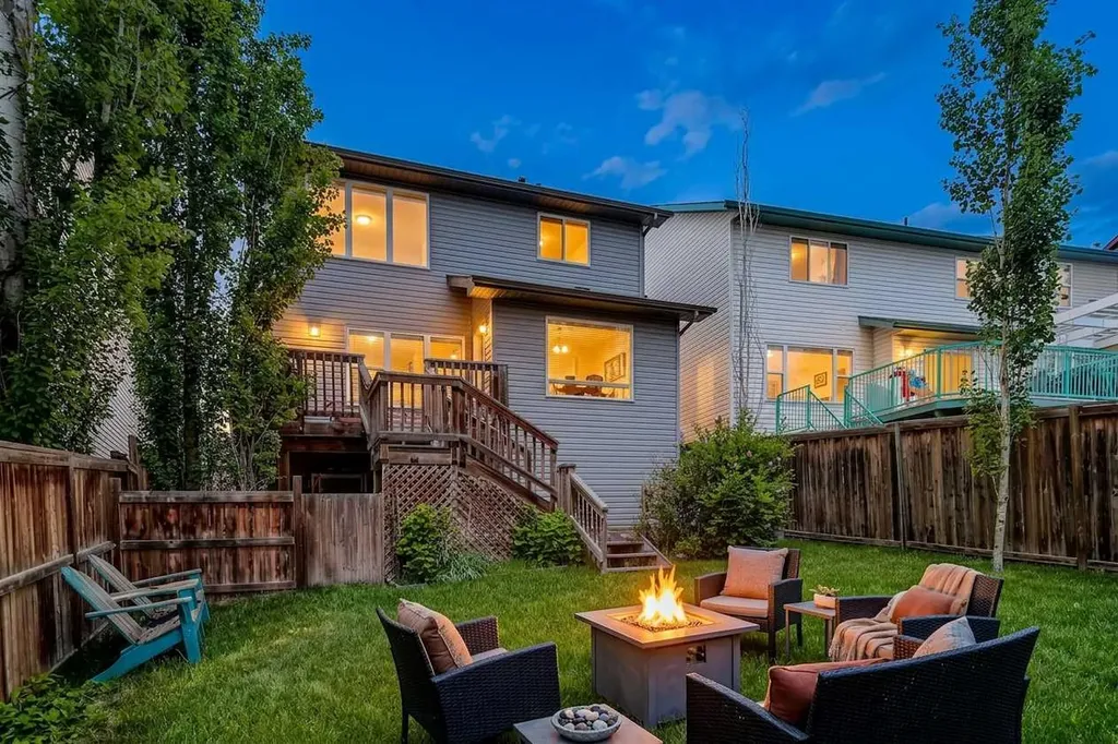 288 Evansbrooke Way NW Calgary AB T3P 1H2