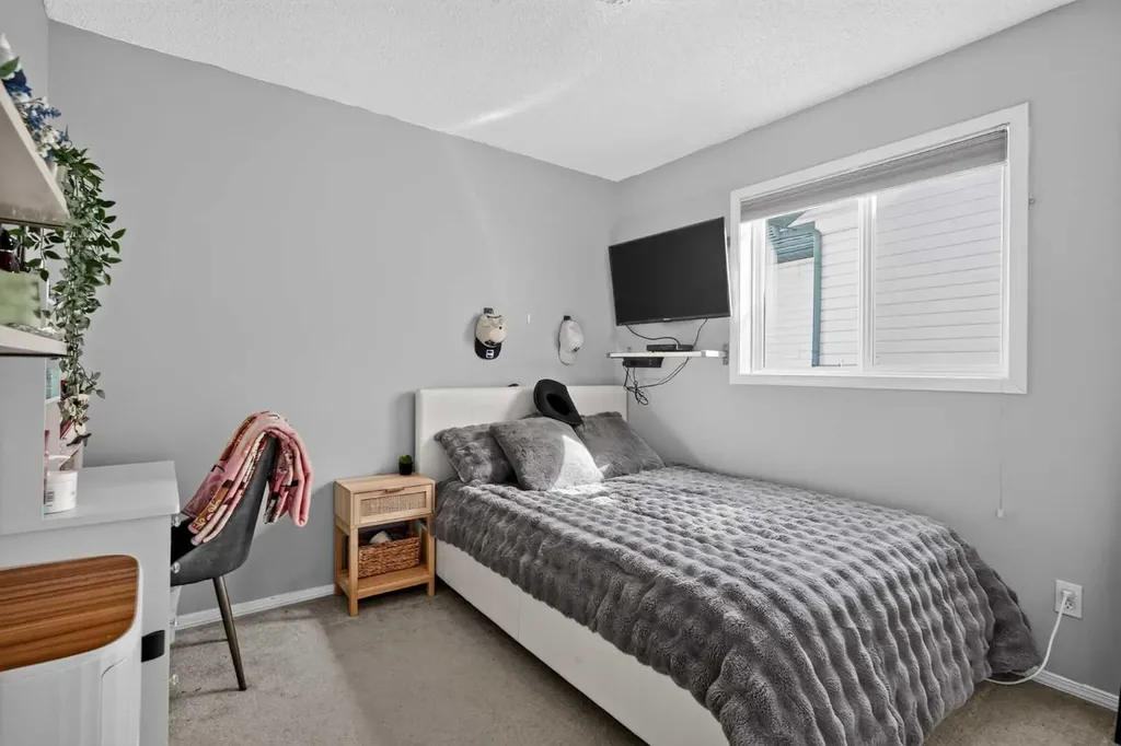 288 Evansbrooke Way NW Calgary AB T3P 1H2