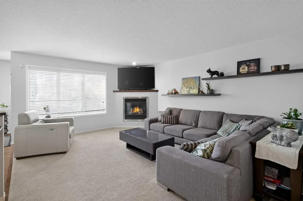288 Evansbrooke Way NW Calgary AB T3P 1H2