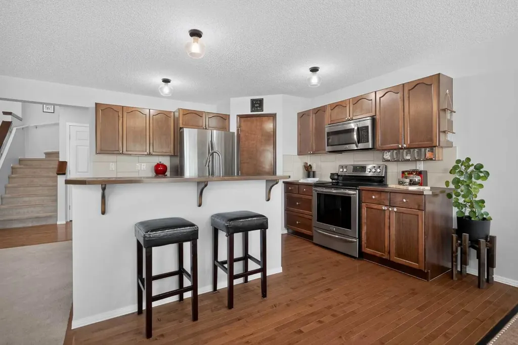 288 Evansbrooke Way NW Calgary AB T3P 1H2