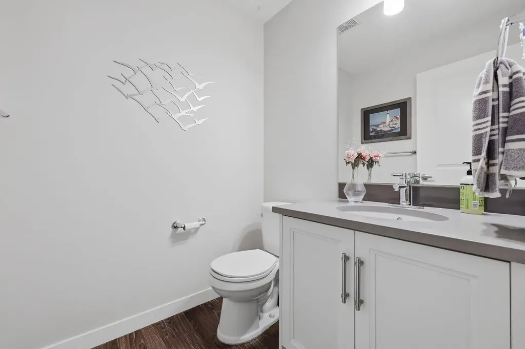 250 Fireside View Cochrane AB T4C2M2