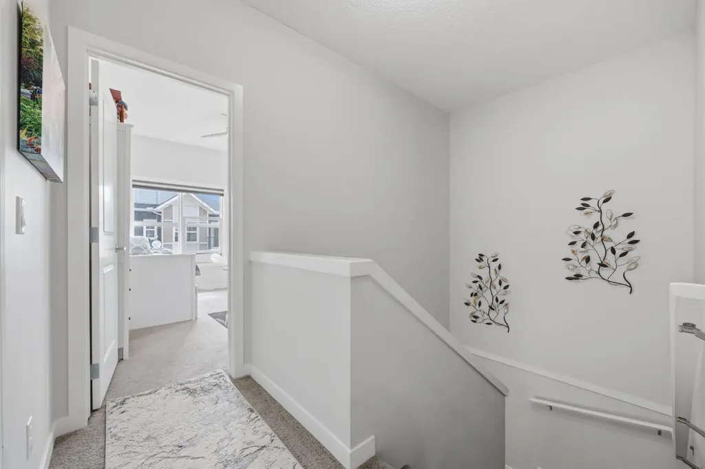 250 Fireside View Cochrane AB T4C2M2