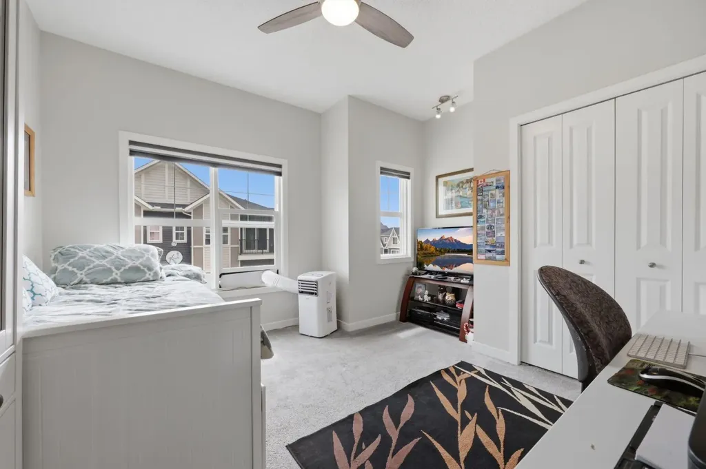 250 Fireside View Cochrane AB T4C2M2