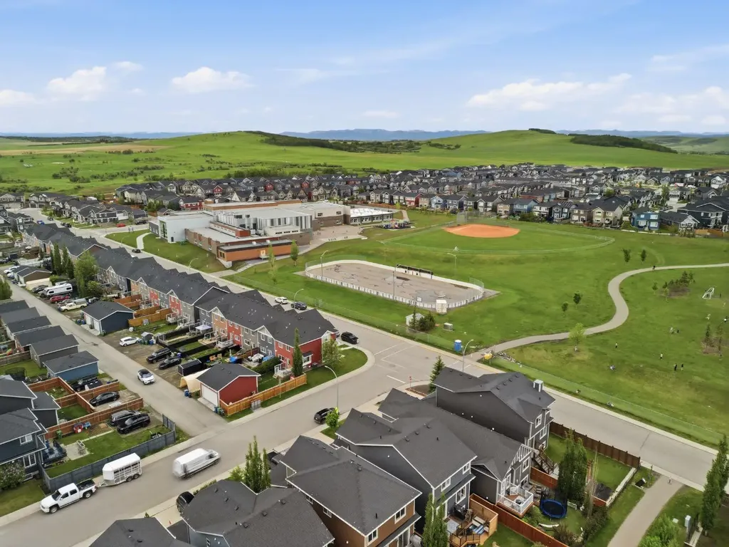 250 Fireside View Cochrane AB T4C2M2