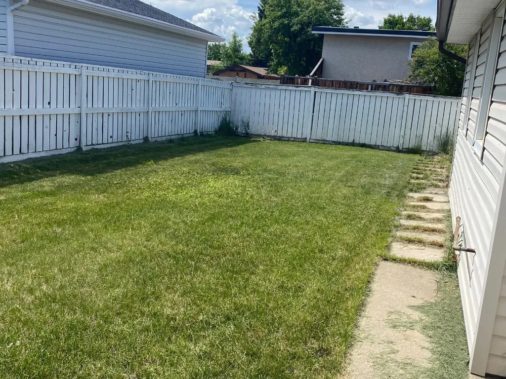3420 Sylvan Road S Lethbridge AB T1J 3J7