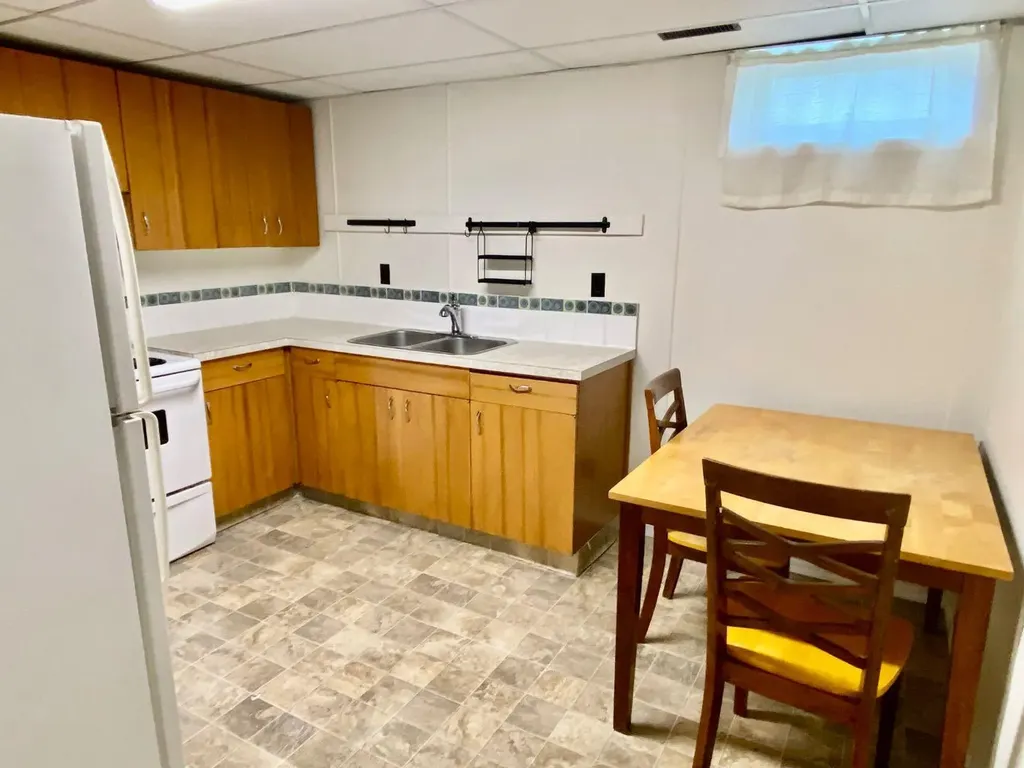3420 Sylvan Road S Lethbridge AB T1J 3J7
