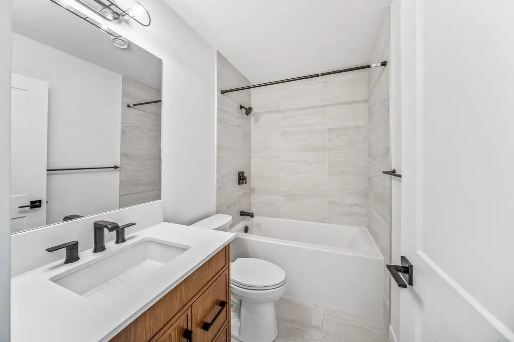 10 Cascade Ridge Canmore AB T1W 0K6